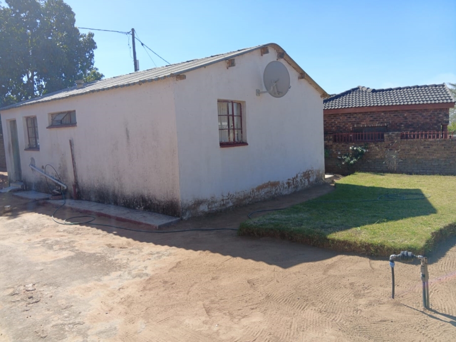 2 Bedroom Property for Sale in Lethlabile North West